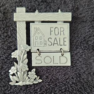 Vintage House For Sale /Sold Pin
